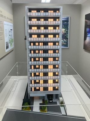 日暮里エリア マンション模型
販売促進用 内照式 外観模型