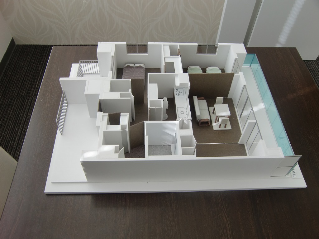 マンション販売促進用　室内模型