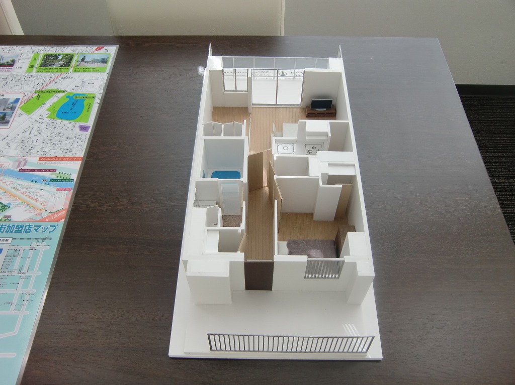 マンション販売促進用　室内模型