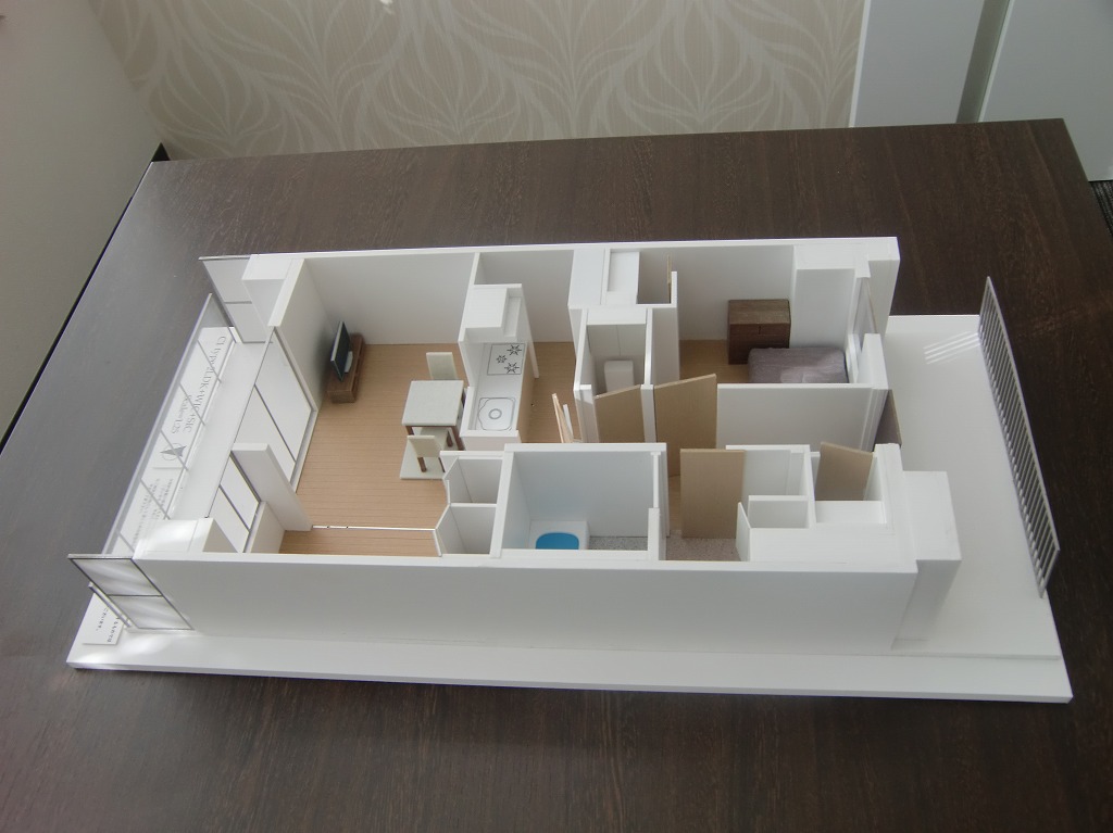 マンション販売促進用　室内模型