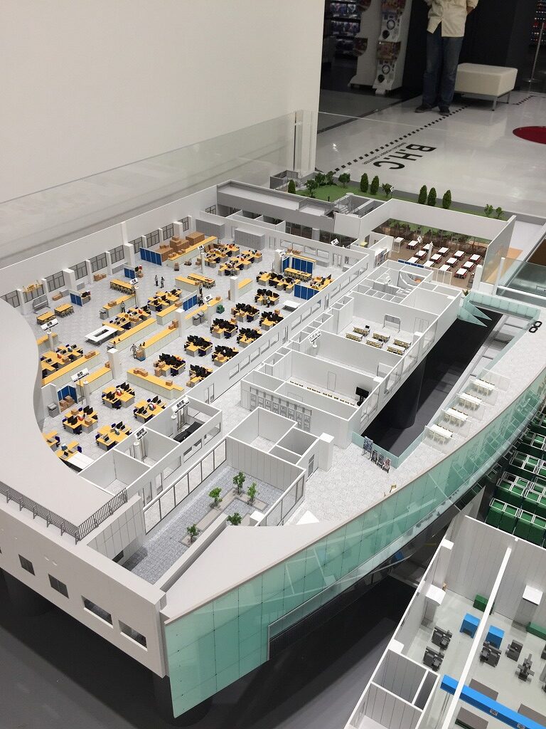 プラモデル工場 PR模型
展示用模型 動作模型