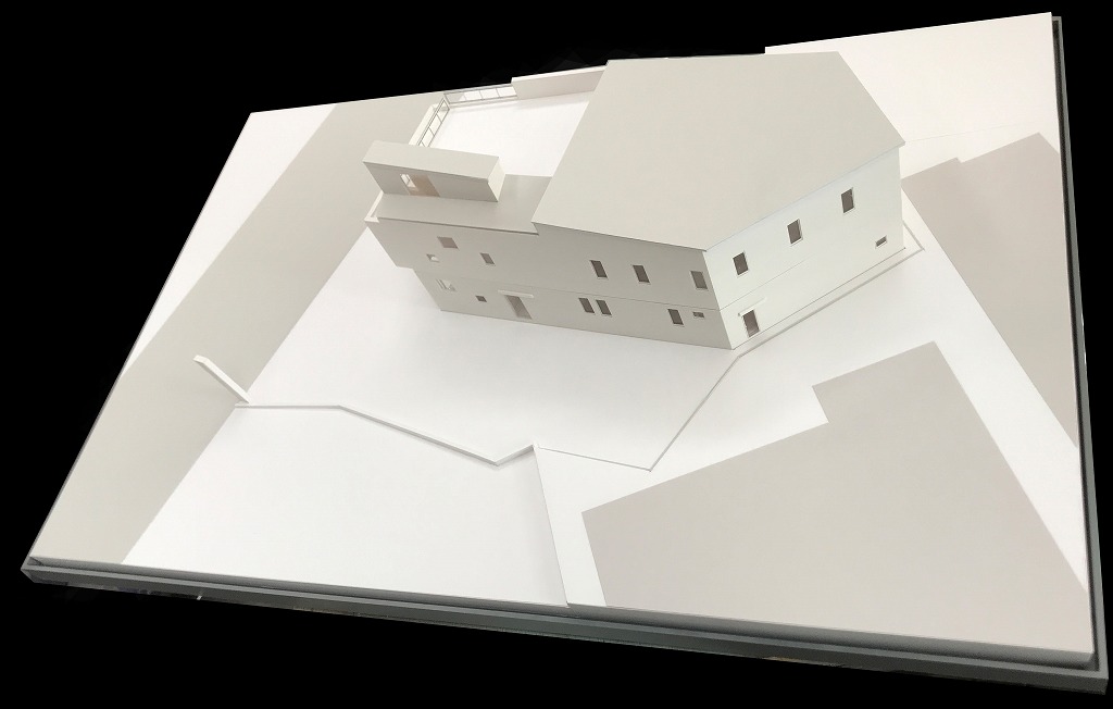 新築診療所　PR模型